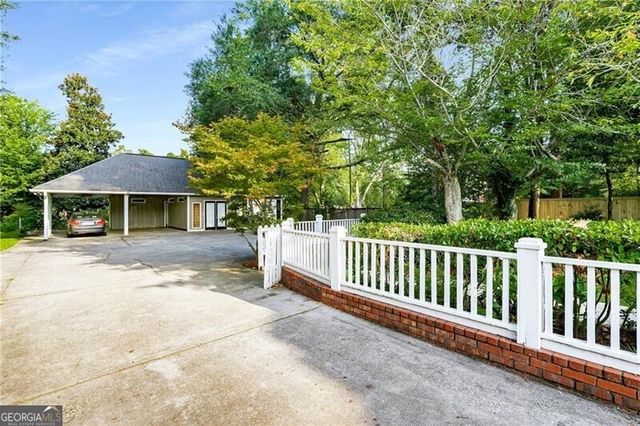 531 Thomaston Street, Barnesville, GA 30204