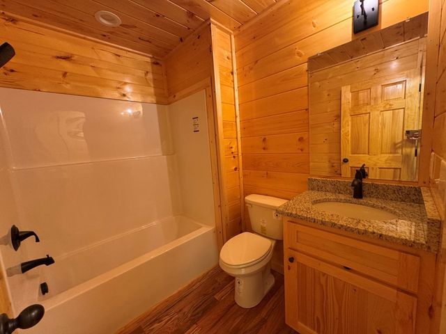 83 Noelles Pass, Murphy, NC 28906
