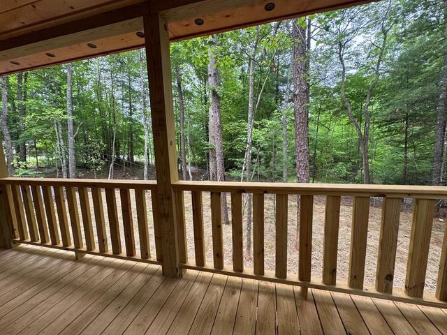 83 Noelles Pass, Murphy, NC 28906