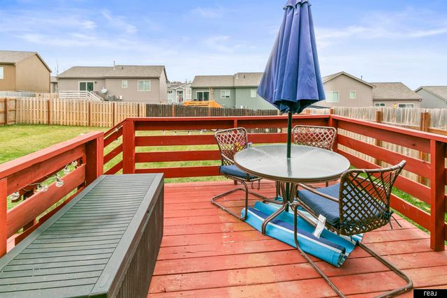 9110 Potter Street, Omaha, NE 68122