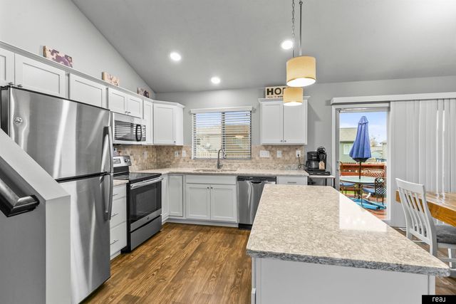 9110 Potter Street, Omaha, NE 68122