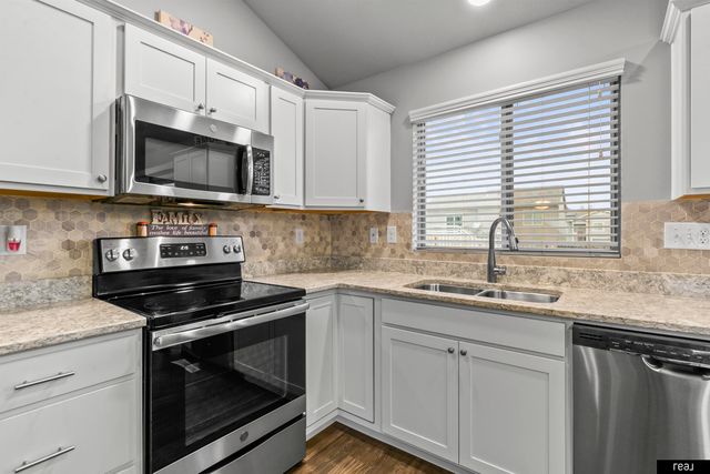 9110 Potter Street, Omaha, NE 68122