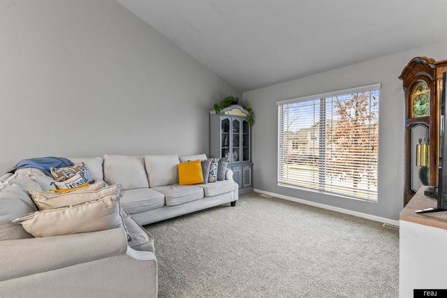 9110 Potter Street, Omaha, NE 68122