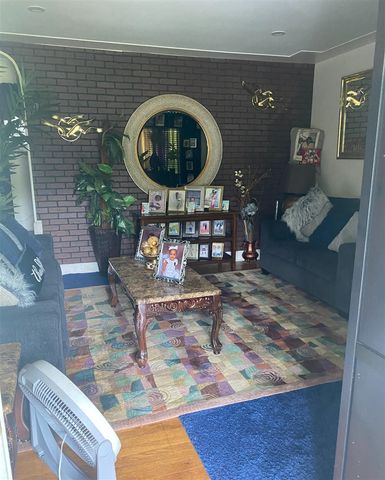20164 Yacama Avenue, Highland Park, MI 48203