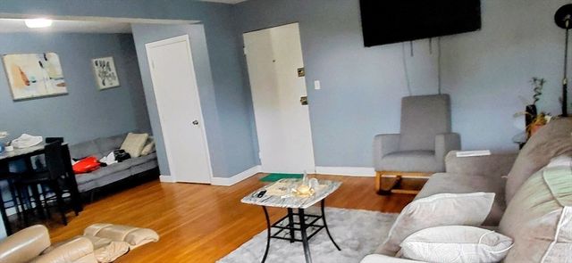 116 Bradlee St 13, Boston, MA 02136