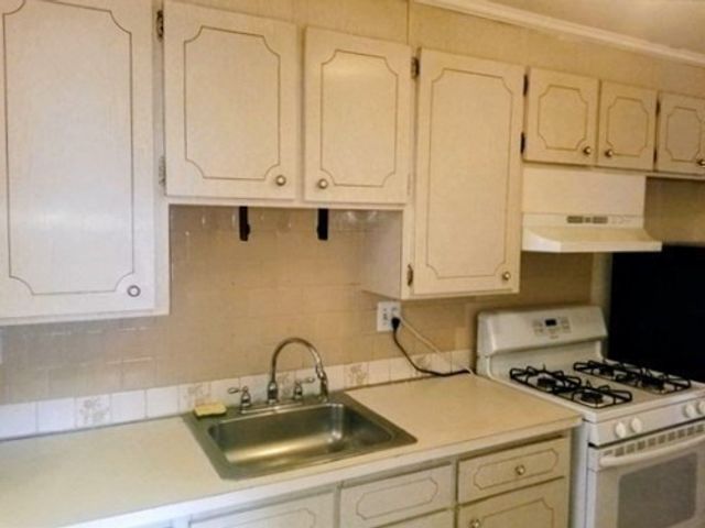 116 Bradlee St 13, Boston, MA 02136