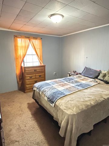 504 S Pine Street, Hope, AR 71801