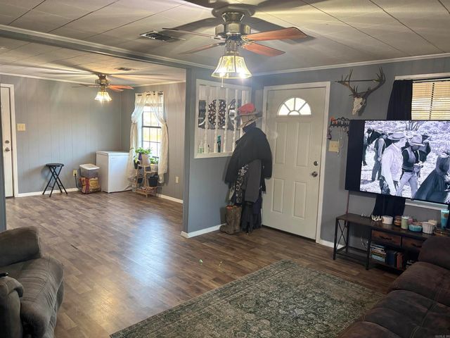 504 S Pine Street, Hope, AR 71801