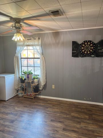 504 S Pine Street, Hope, AR 71801