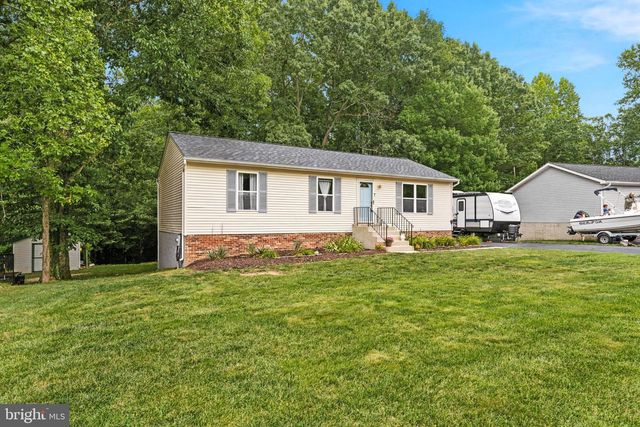 7860 PINE BLVD, Lusby, MD 20657