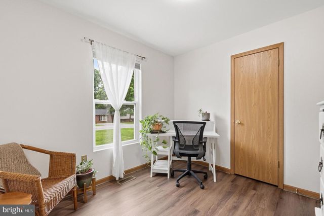 7860 PINE BLVD, Lusby, MD 20657