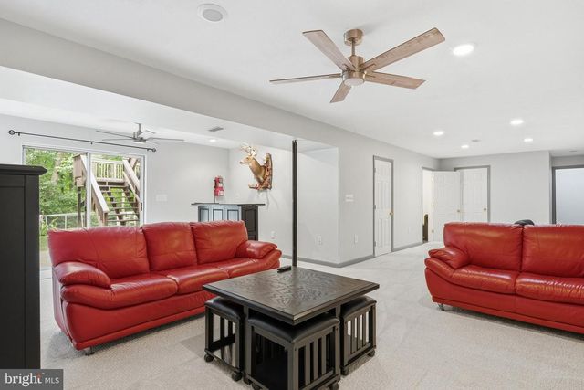 7860 PINE BLVD, Lusby, MD 20657