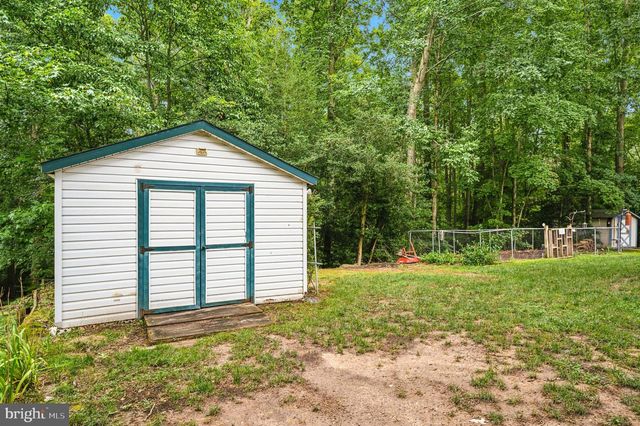 7860 PINE BLVD, Lusby, MD 20657