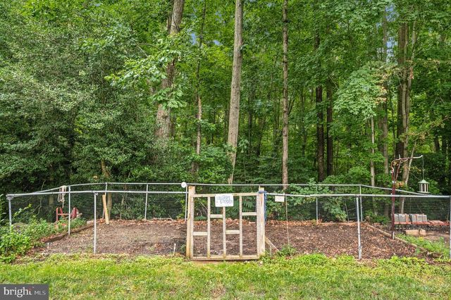 7860 PINE BLVD, Lusby, MD 20657