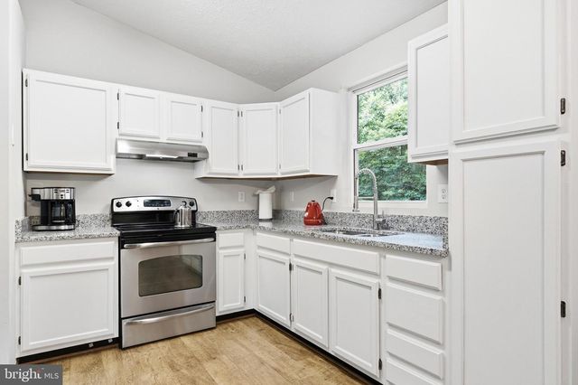7860 PINE BLVD, Lusby, MD 20657