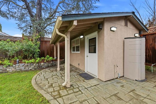 118 Alexander Avenue, Redwood City, CA 94061