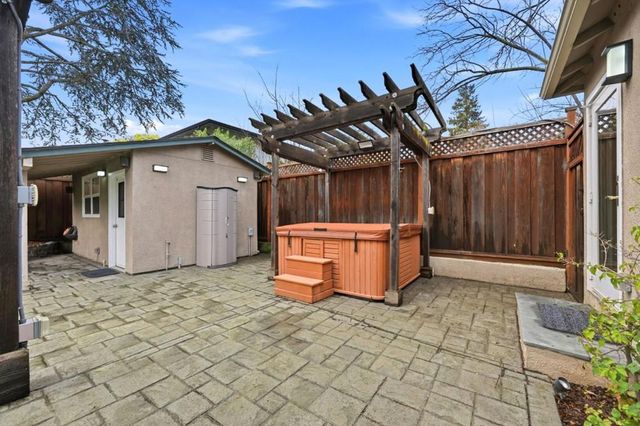 118 Alexander Avenue, Redwood City, CA 94061