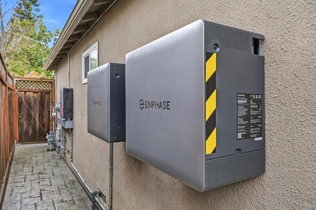 118 Alexander Avenue, Redwood City, CA 94061