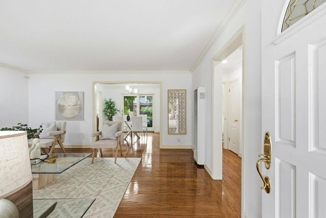 118 Alexander Avenue, Redwood City, CA 94061