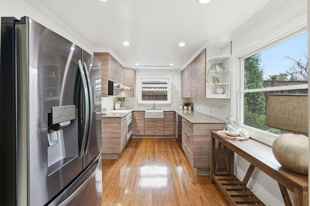 118 Alexander Avenue, Redwood City, CA 94061