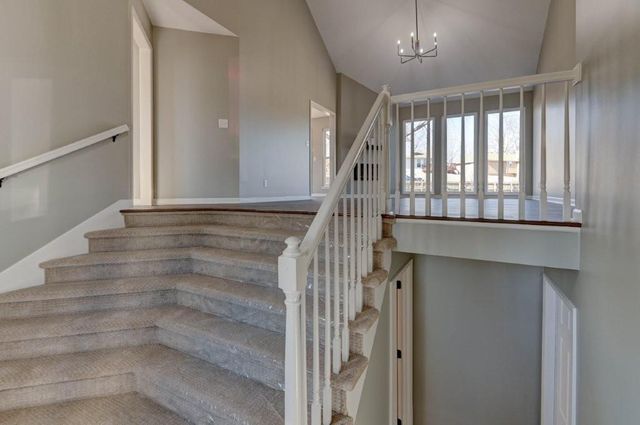 1131 N Mohican Court, Independence, MO 64056