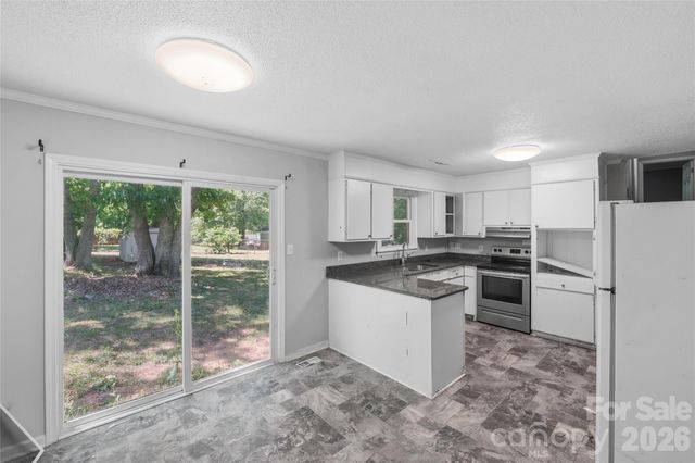 151 Redwood Lane, Gastonia, NC 28052