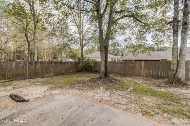 72683 N Diamondhead Drive, Diamondhead, MS 39525