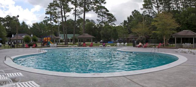 72683 N Diamondhead Drive, Diamondhead, MS 39525