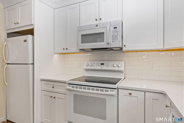 17 Artic Street 2, Greenwich, CT 06830