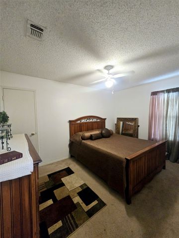 1115 Parker Court, Cedar Hill, TX 75104