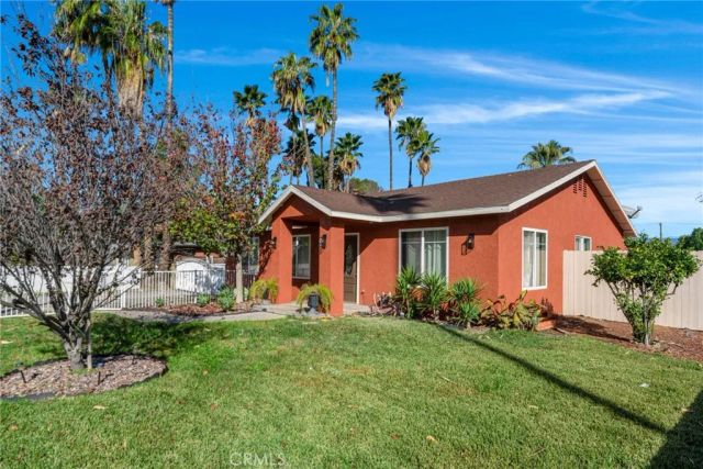 2057 Down, Riverside, CA 92507