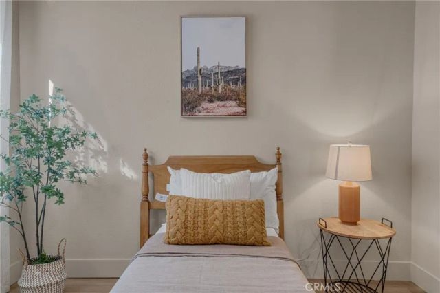 2057 Down, Riverside, CA 92507