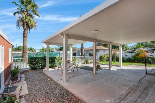 2057 Down, Riverside, CA 92507