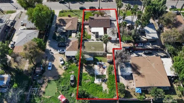 2057 Down, Riverside, CA 92507