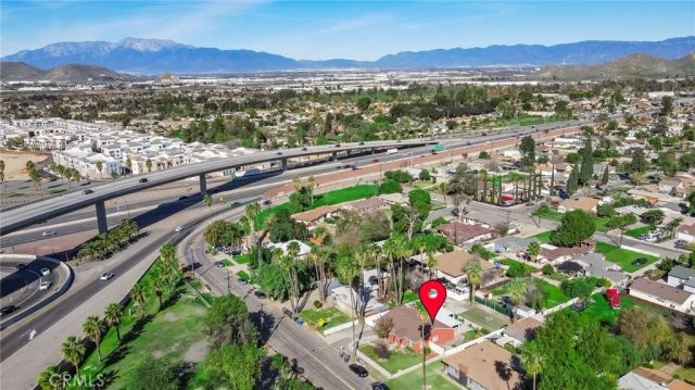 2057 Down, Riverside, CA 92507