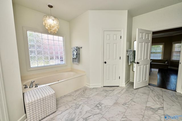 2836 Willowick Trail SE, Owens Cross Roads, AL 35763