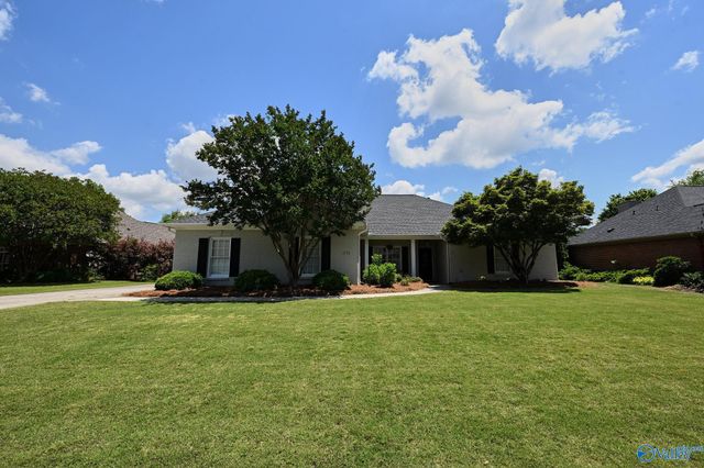 2836 Willowick Trail SE, Owens Cross Roads, AL 35763
