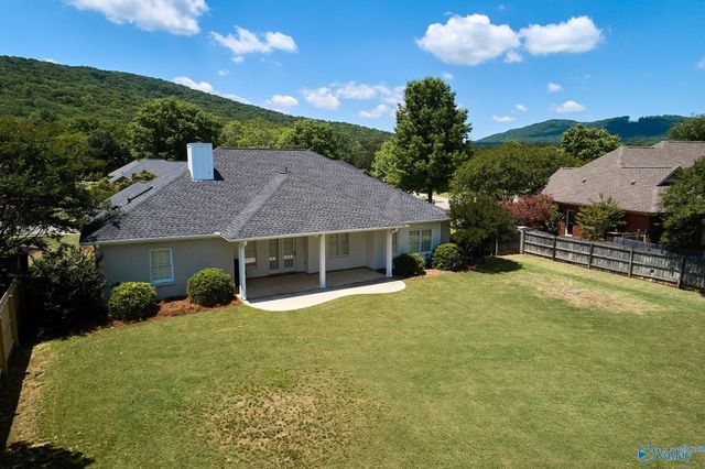 2836 Willowick Trail SE, Owens Cross Roads, AL 35763