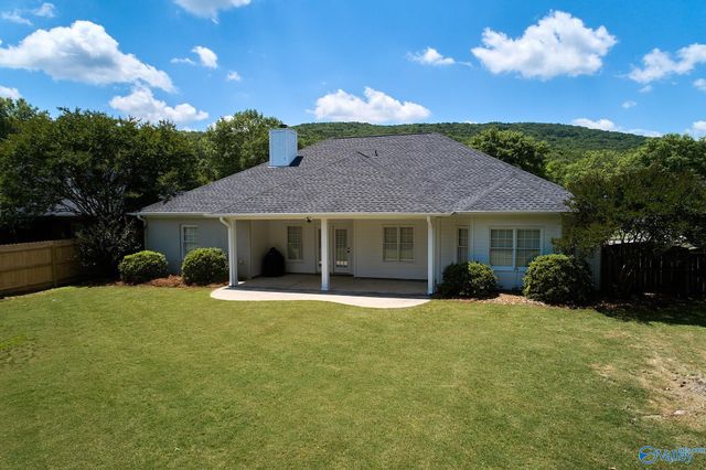 2836 Willowick Trail SE, Owens Cross Roads, AL 35763