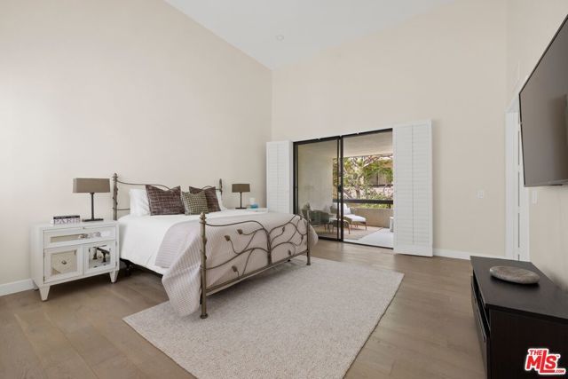 2467 Century, Los Angeles, CA 90067