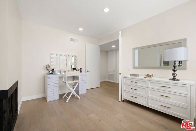 2467 Century, Los Angeles, CA 90067