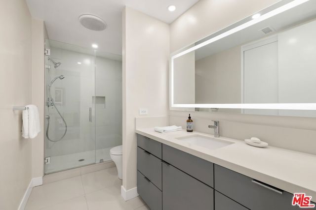 2467 Century, Los Angeles, CA 90067