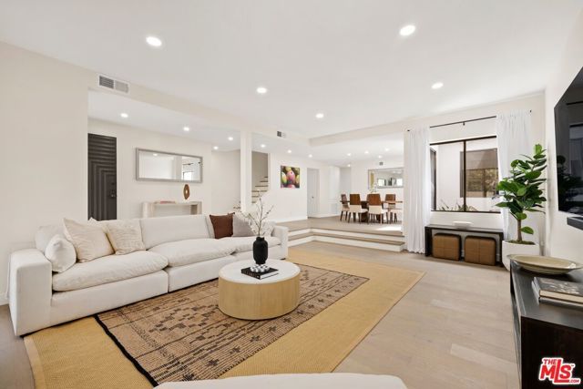 2467 Century, Los Angeles, CA 90067