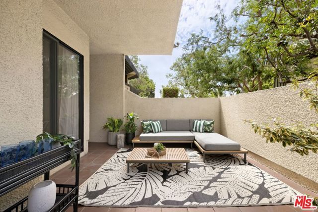 2467 Century, Los Angeles, CA 90067