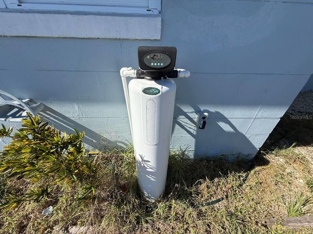 3257 CRESTWOOD DRIVE, Port Charlotte, FL 33952