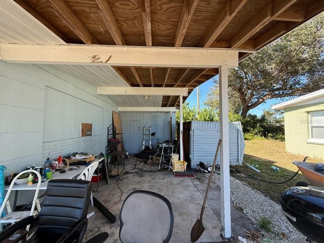 3257 CRESTWOOD DRIVE, Port Charlotte, FL 33952