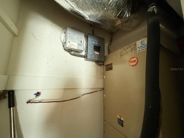 3257 CRESTWOOD DRIVE, Port Charlotte, FL 33952