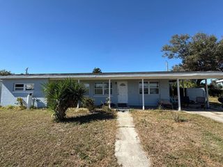 3257 CRESTWOOD DRIVE, Port Charlotte, FL 33952