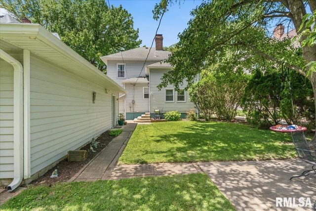 1330 S WHITTIER Avenue, Springfield, IL 62704