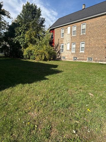 12242 S Wallace Street, Chicago, IL 60628